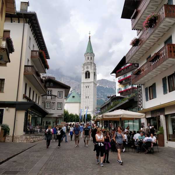 Cortina d'Ampezzo main street